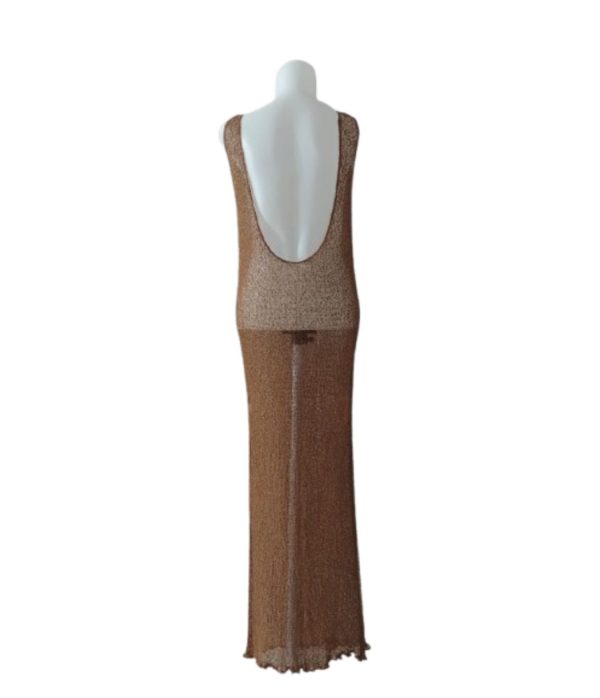 Maxi dress rajut singlet panjang wanita, warna coklat keemasan/perunggu, punggung rendah (low-cut back).