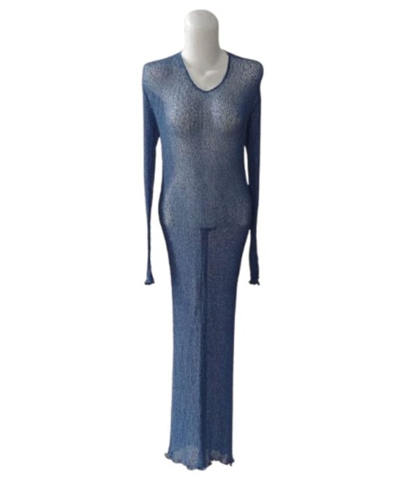 Long sleeve maxi dress rajut biru, open back dengan tali ikat di leher, sheer resort wear.