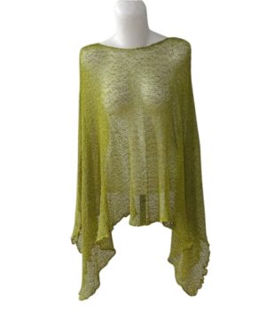 Ponco rajut wanita sheer warna hijau limau (lime green), desain asymmetrical lengan batwing.